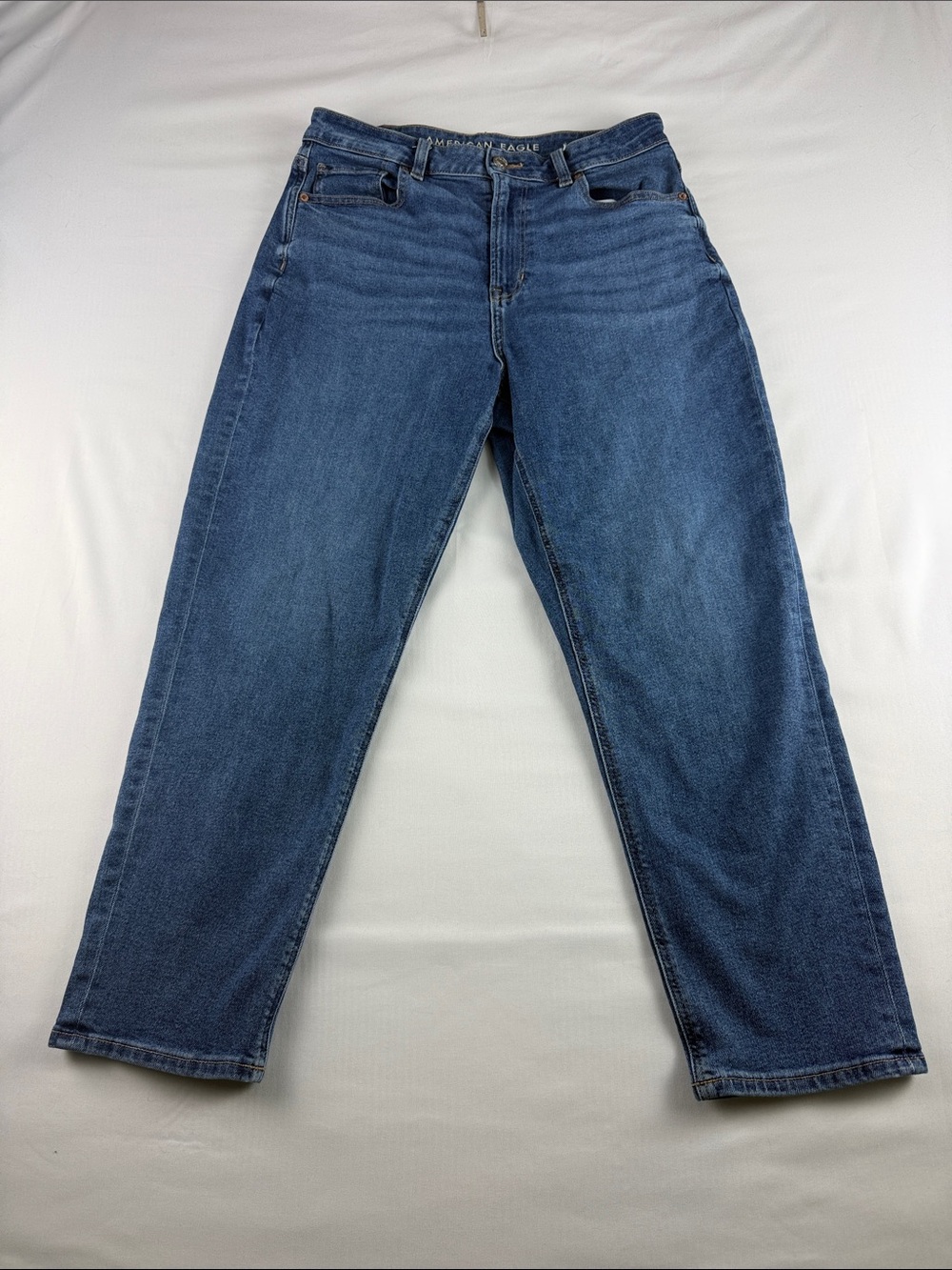 American Eagle Mom Jeans Women's Size 8 Short High Rise Stretch Denim Like New